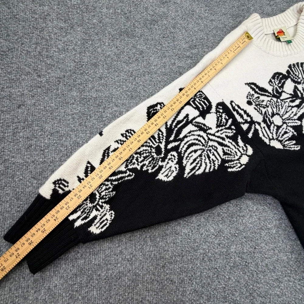 Farm Rio Black Cream Floral Intarsia Knit Crew Neck Sweater Large SN 325925